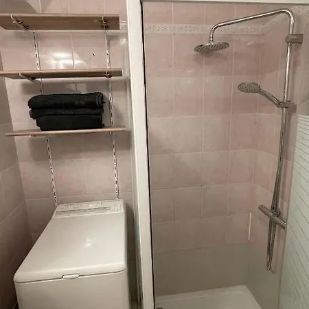 Hollydays, St Antoine * Nice