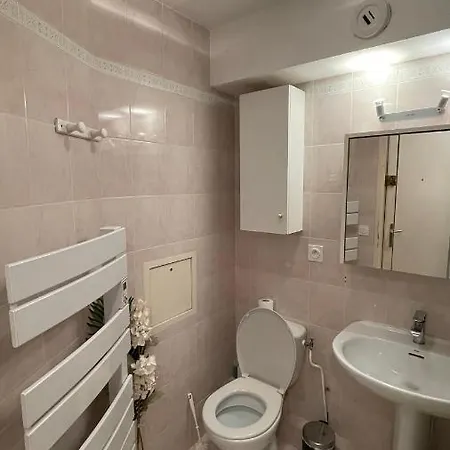 Hollydays, St Antoine Nice