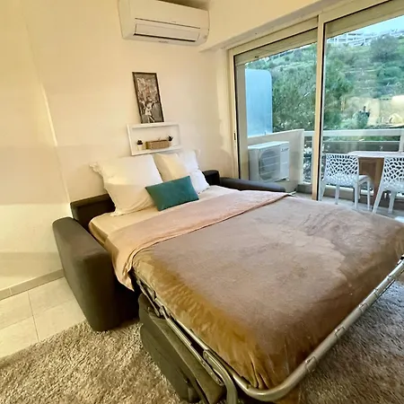 Hollydays, St Antoine